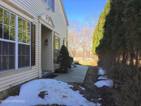 44 Poplar Lane Holmdel NJ 07733