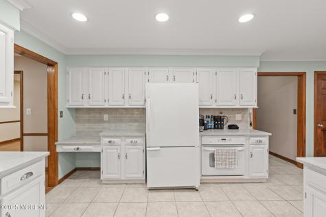 1709 Fanwood Street Oakhurst NJ 07755