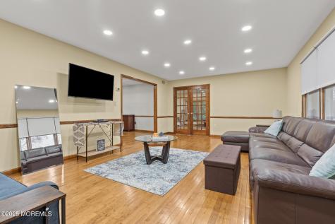 1709 Fanwood Street Oakhurst NJ 07755