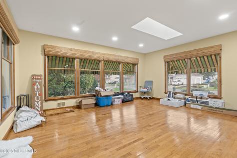 1709 Fanwood Street Oakhurst NJ 07755
