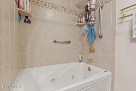 1709 Fanwood Street Oakhurst NJ 07755