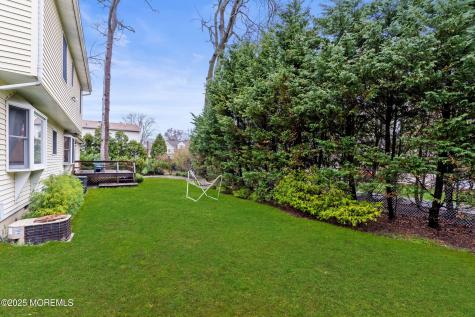 1709 Fanwood Street Oakhurst NJ 07755