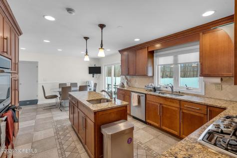 7 Harvard Court Oakhurst NJ 07755