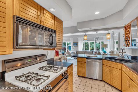 52 Morris Avenue Manasquan NJ 08736