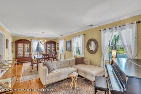 52 Morris Avenue Manasquan NJ 08736