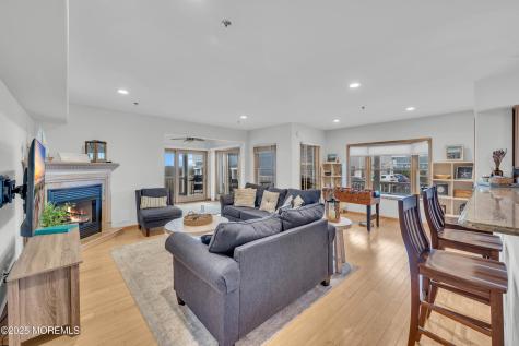 15 E Tuna Way Lavallette NJ 08735