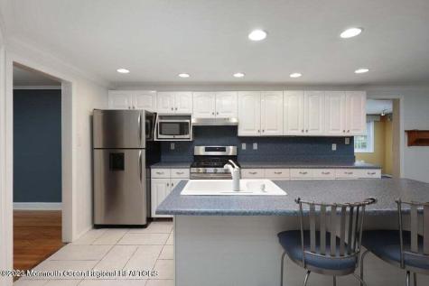 219 Elmwood Road Oakhurst NJ 07755
