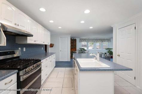 219 Elmwood Road Oakhurst NJ 07755