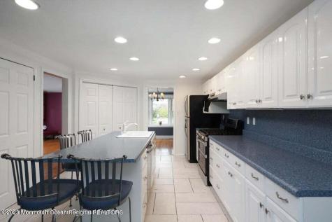219 Elmwood Road Oakhurst NJ 07755