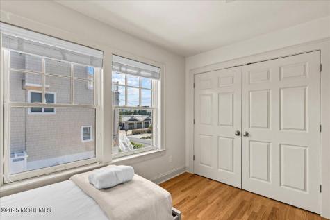 1043 Barnegat Lane Mantoloking NJ 08738