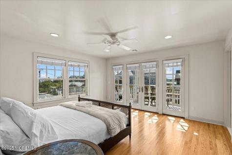1043 Barnegat Lane Mantoloking NJ 08738