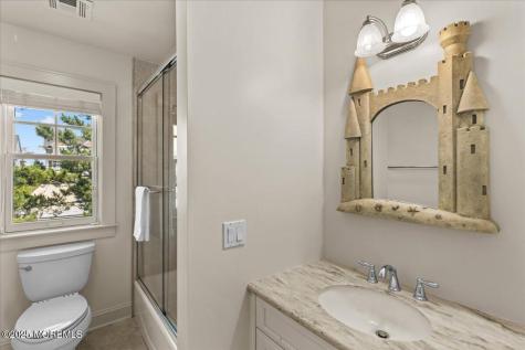 1043 Barnegat Lane Mantoloking NJ 08738