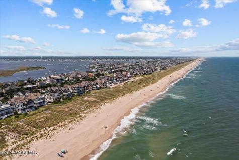 1043 Barnegat Lane Mantoloking NJ 08738