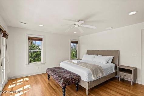 1043 Barnegat Lane Mantoloking NJ 08738