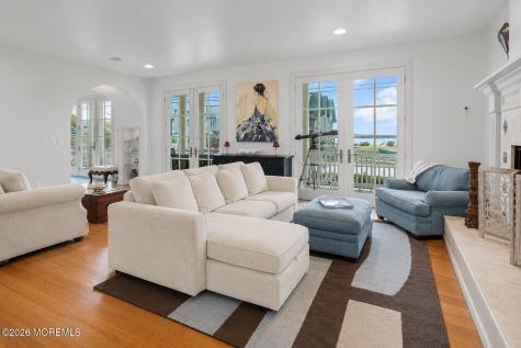 1043 Barnegat Lane Mantoloking NJ 08738