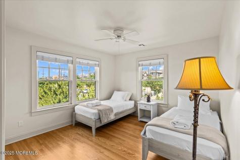 1043 Barnegat Lane Mantoloking NJ 08738