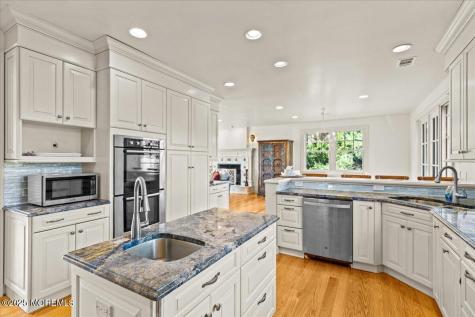 1043 Barnegat Lane Mantoloking NJ 08738