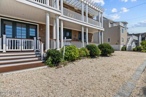 1043 Barnegat Lane Mantoloking NJ 08738