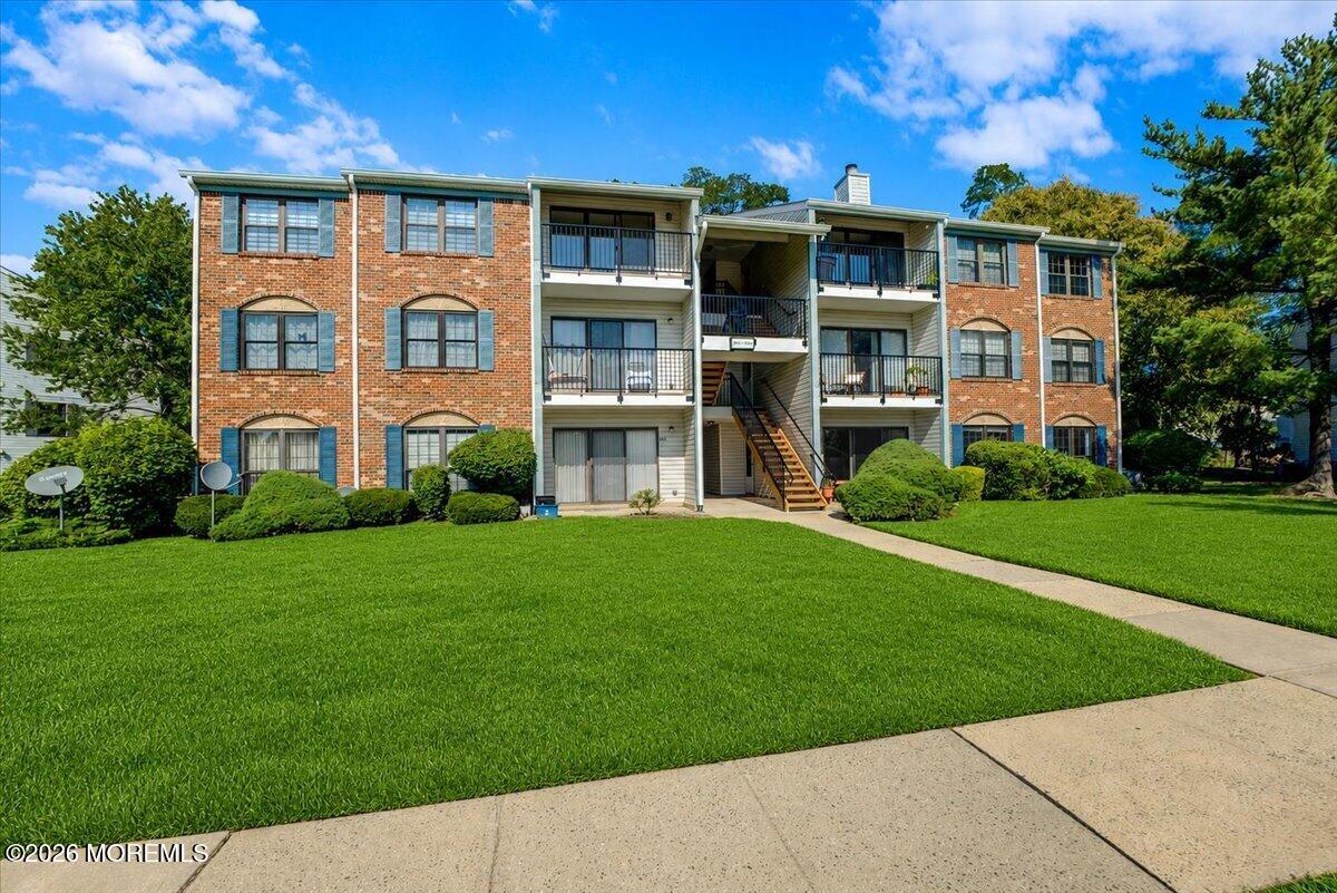 341 Danbury Lane East Brunswick NJ 08816