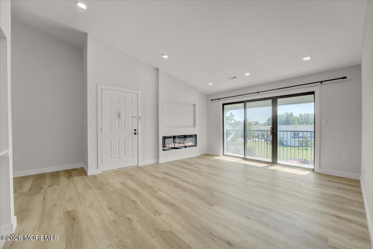 341 Danbury Lane East Brunswick NJ 08816