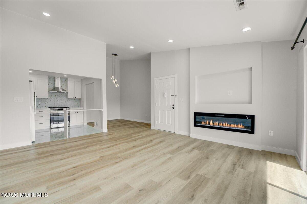341 Danbury Lane East Brunswick NJ 08816