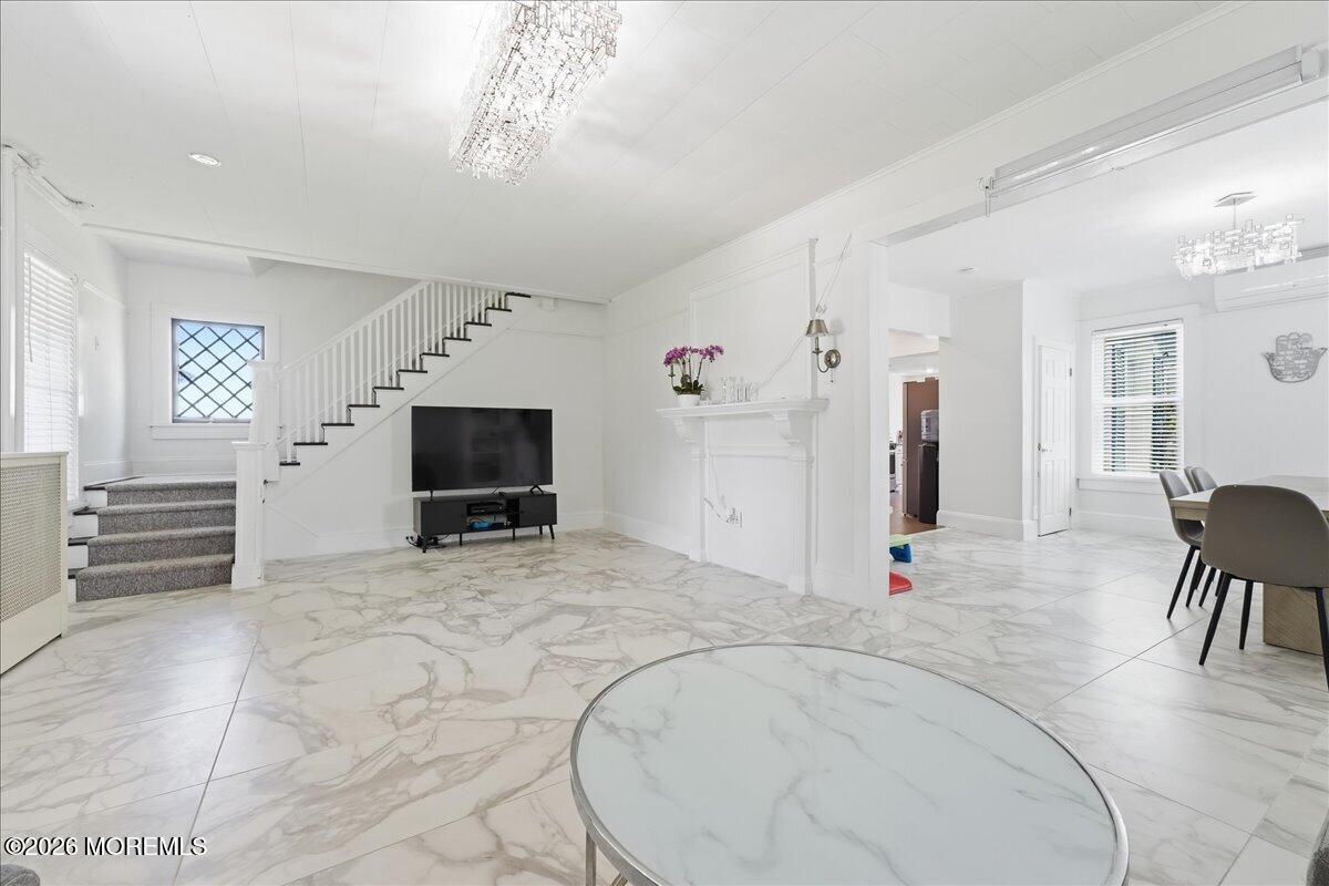 496 W Park Avenue Oakhurst NJ 07755