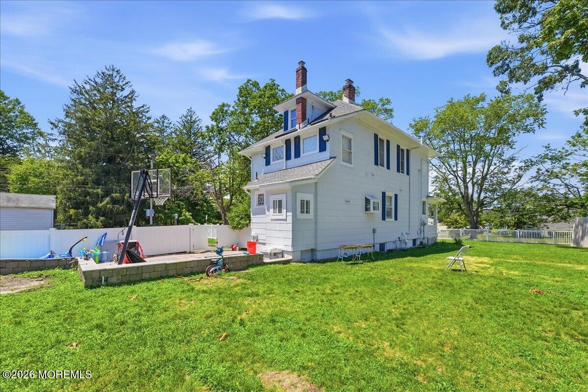 496 W Park Avenue Oakhurst NJ 07755