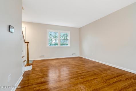 429 Lake Avenue Oakhurst NJ 07755