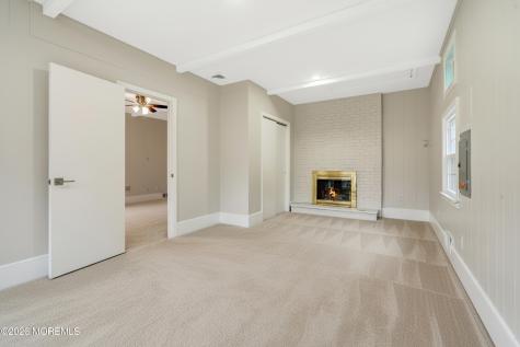 429 Lake Avenue Oakhurst NJ 07755