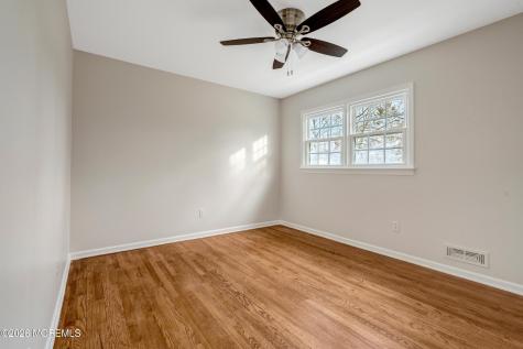 429 Lake Avenue Oakhurst NJ 07755