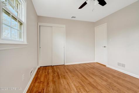 429 Lake Avenue Oakhurst NJ 07755