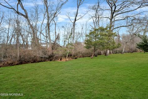 429 Lake Avenue Oakhurst NJ 07755