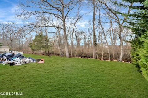429 Lake Avenue Oakhurst NJ 07755