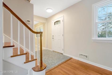 429 Lake Avenue Oakhurst NJ 07755