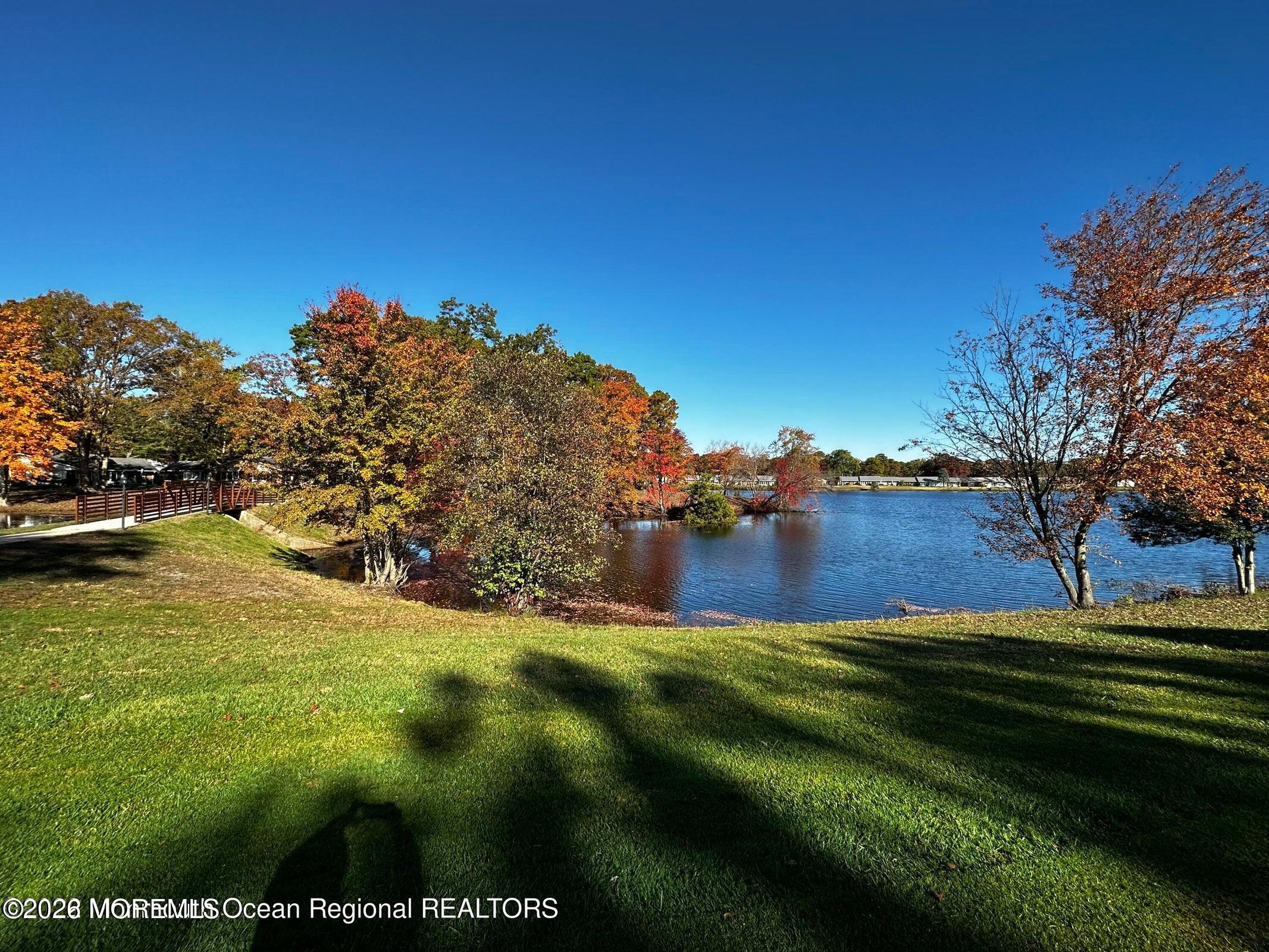 106 E Edinburgh Lane Lakewood NJ 08701