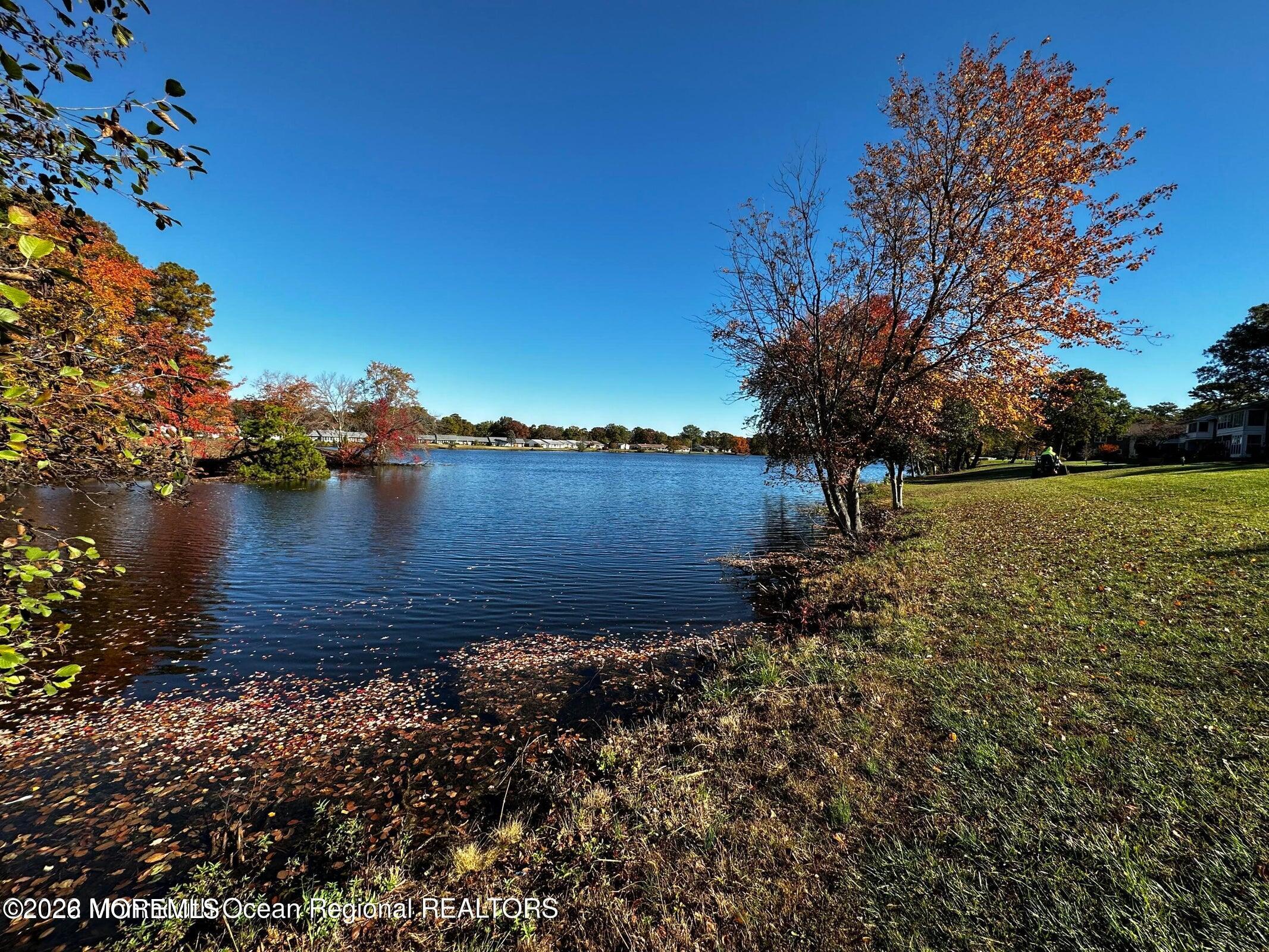 106 E Edinburgh Lane Lakewood NJ 08701