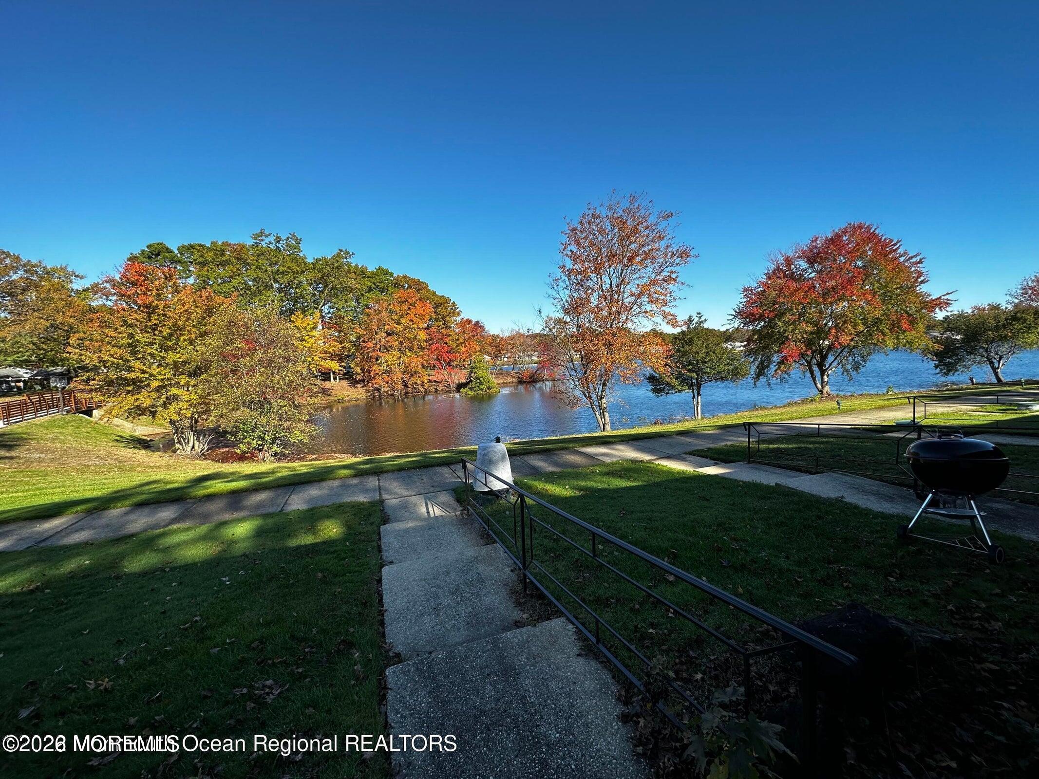 106 E Edinburgh Lane Lakewood NJ 08701