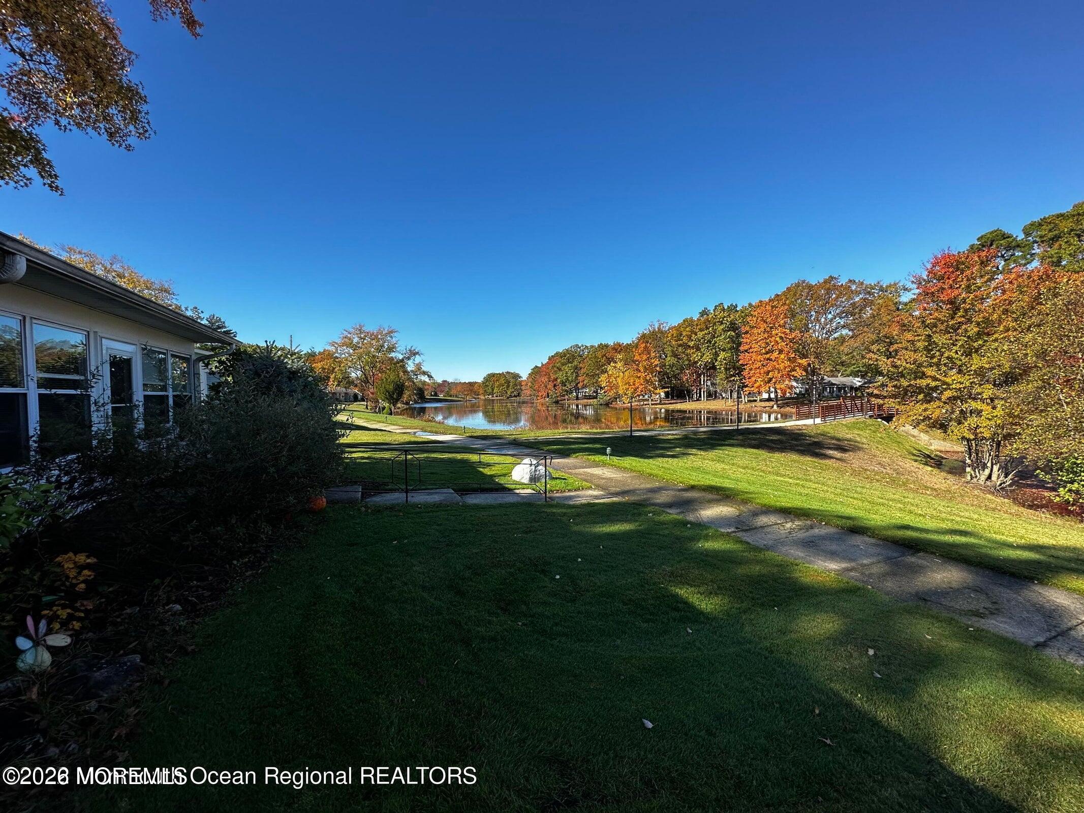 106 E Edinburgh Lane Lakewood NJ 08701