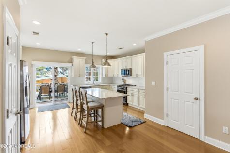 15 4th Street Highlands NJ 07732