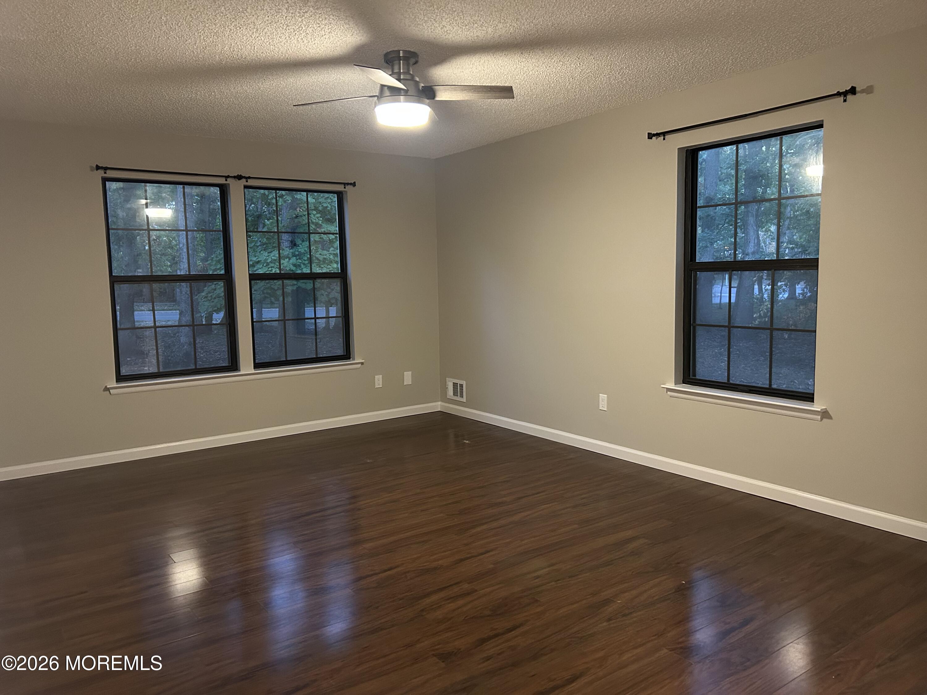 200 Daisy Court Jackson NJ 08527