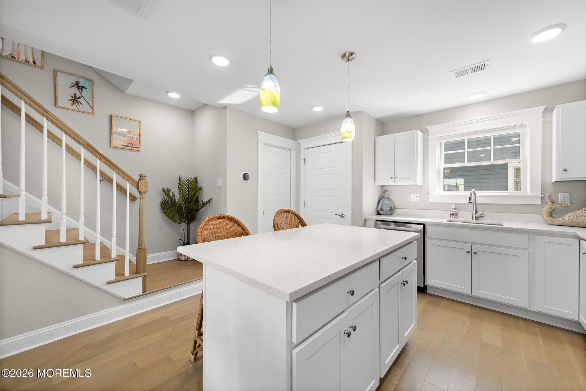 8 Shell Road Mantoloking NJ 08738