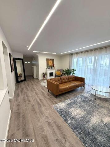 187 Tulip Lane Freehold NJ 07728