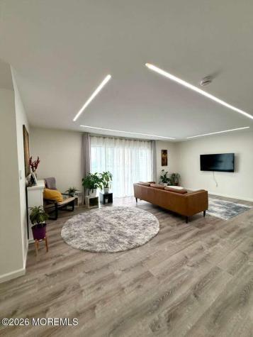 187 Tulip Lane Freehold NJ 07728