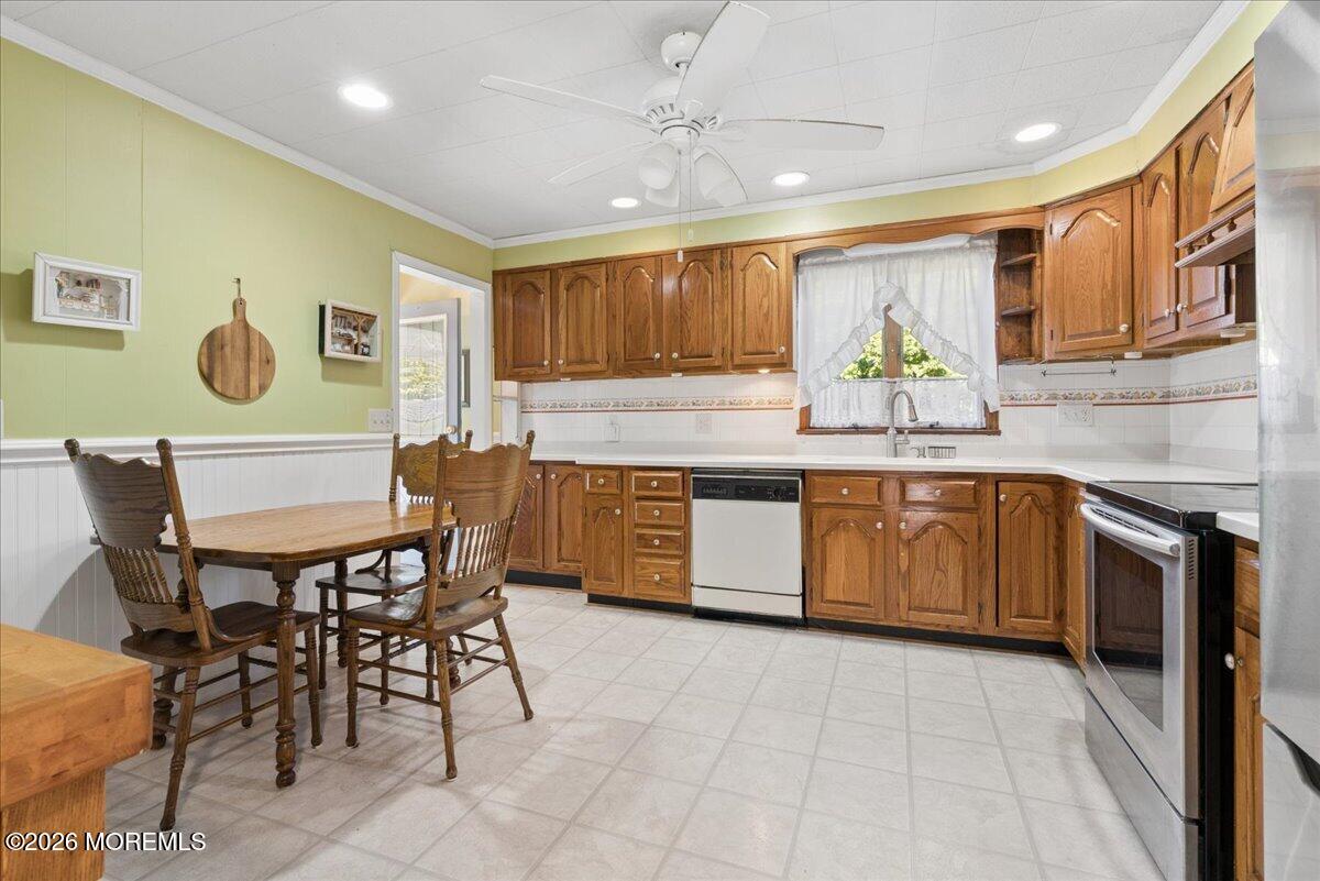 9 Ikes Lane Manalapan NJ 07726