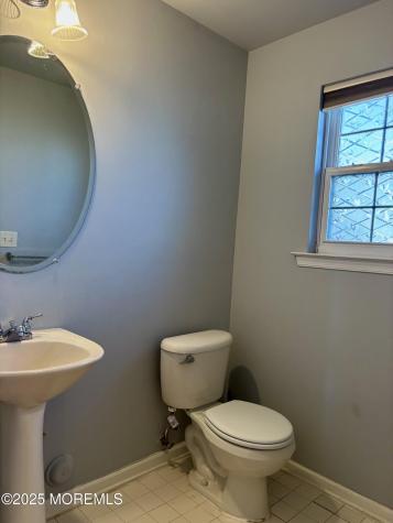 39 Rozalyn Lane South Amboy NJ 08879