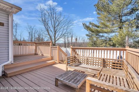 559 Dow Avenue Oakhurst NJ 07755