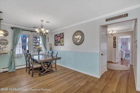 559 Dow Avenue Oakhurst NJ 07755