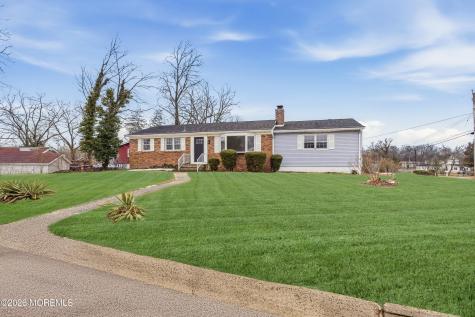 1041 Mulberry Place Toms River NJ 08753