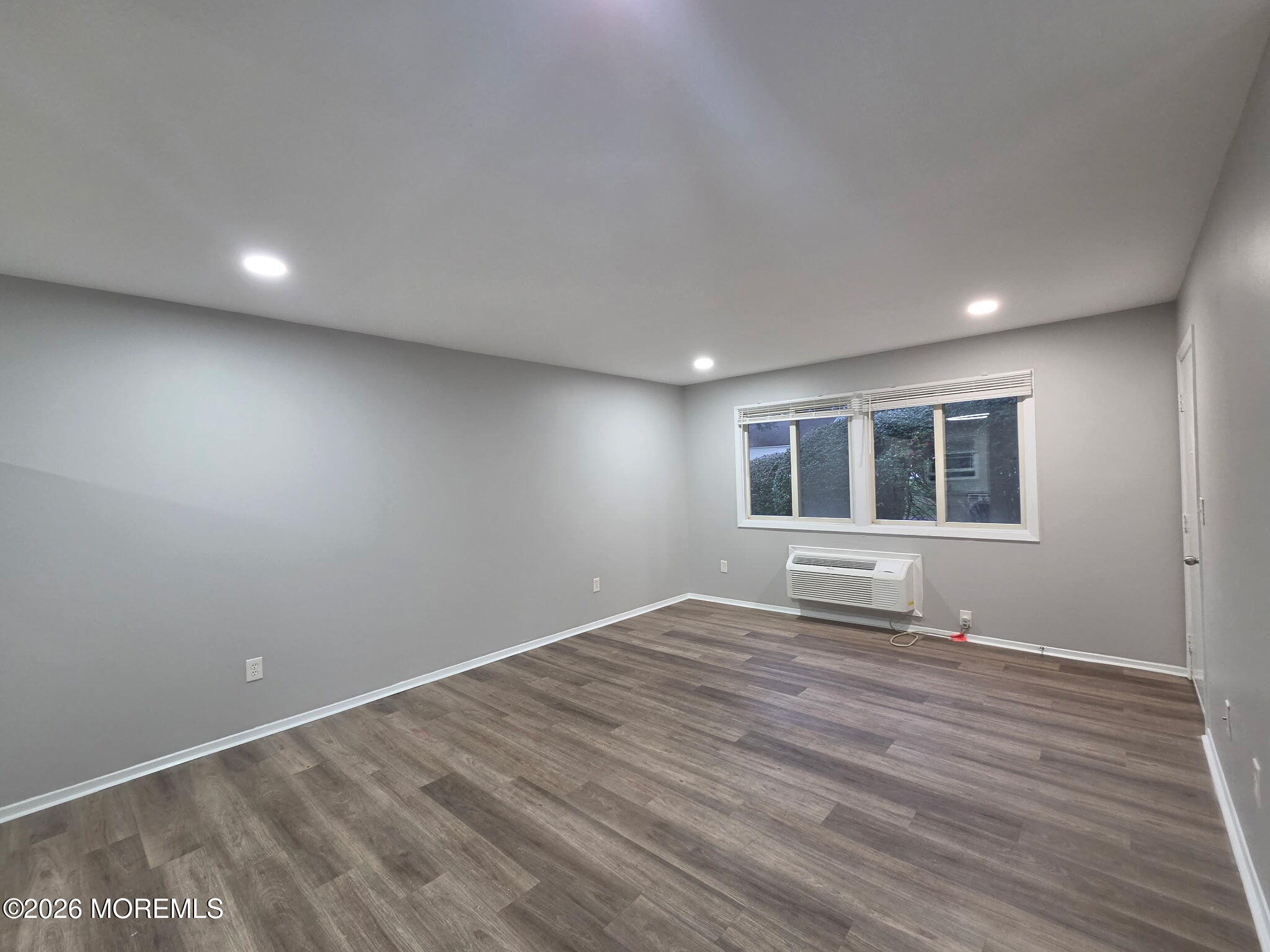 1700 Nj 37 W Toms River NJ 08757