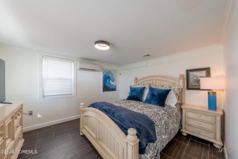 14 Falls Road Mantoloking NJ 08738